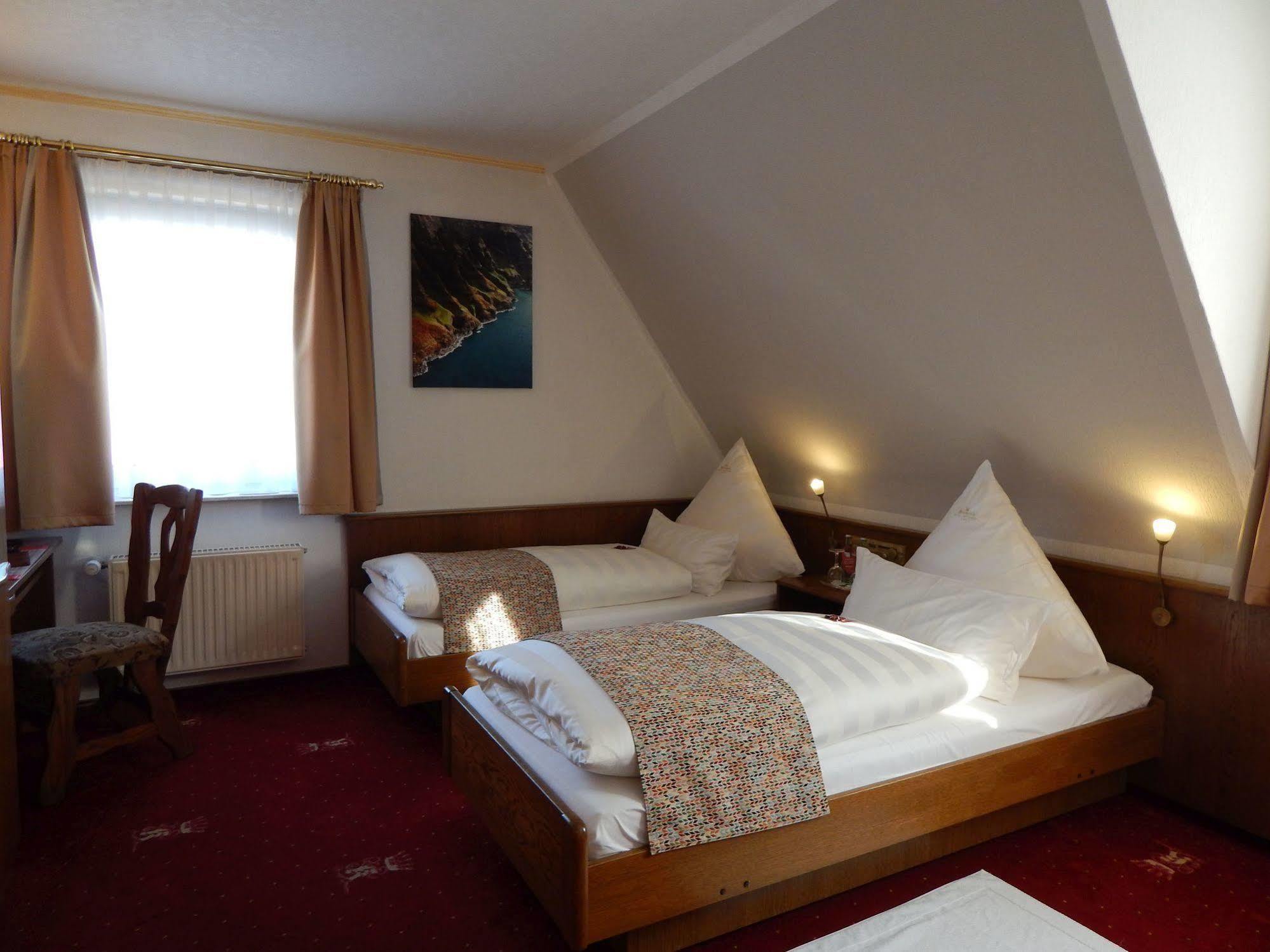 Hotel Kaiserquelle Salzgitter Exteriör bild